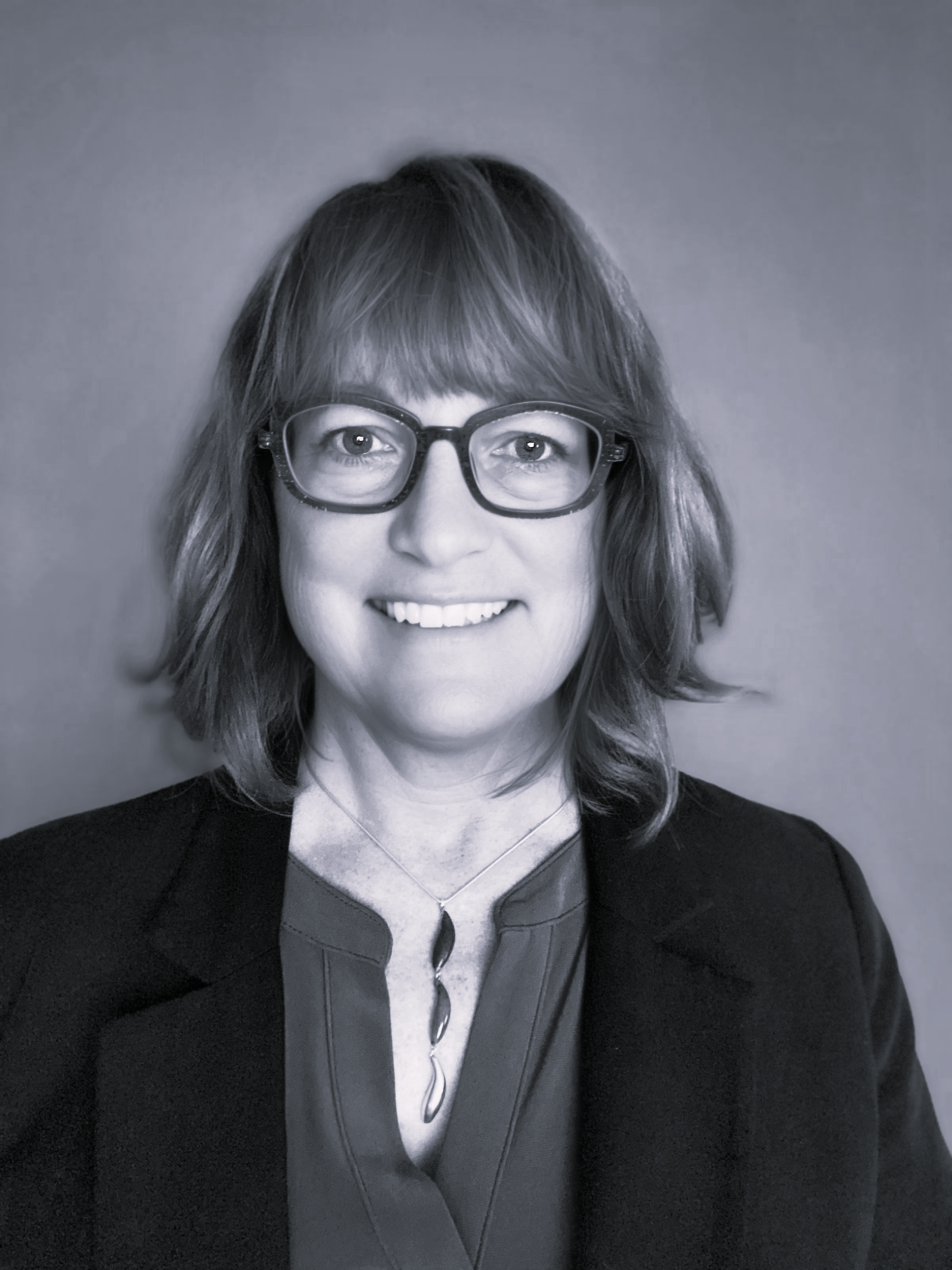 patti-rowey-headshot-2